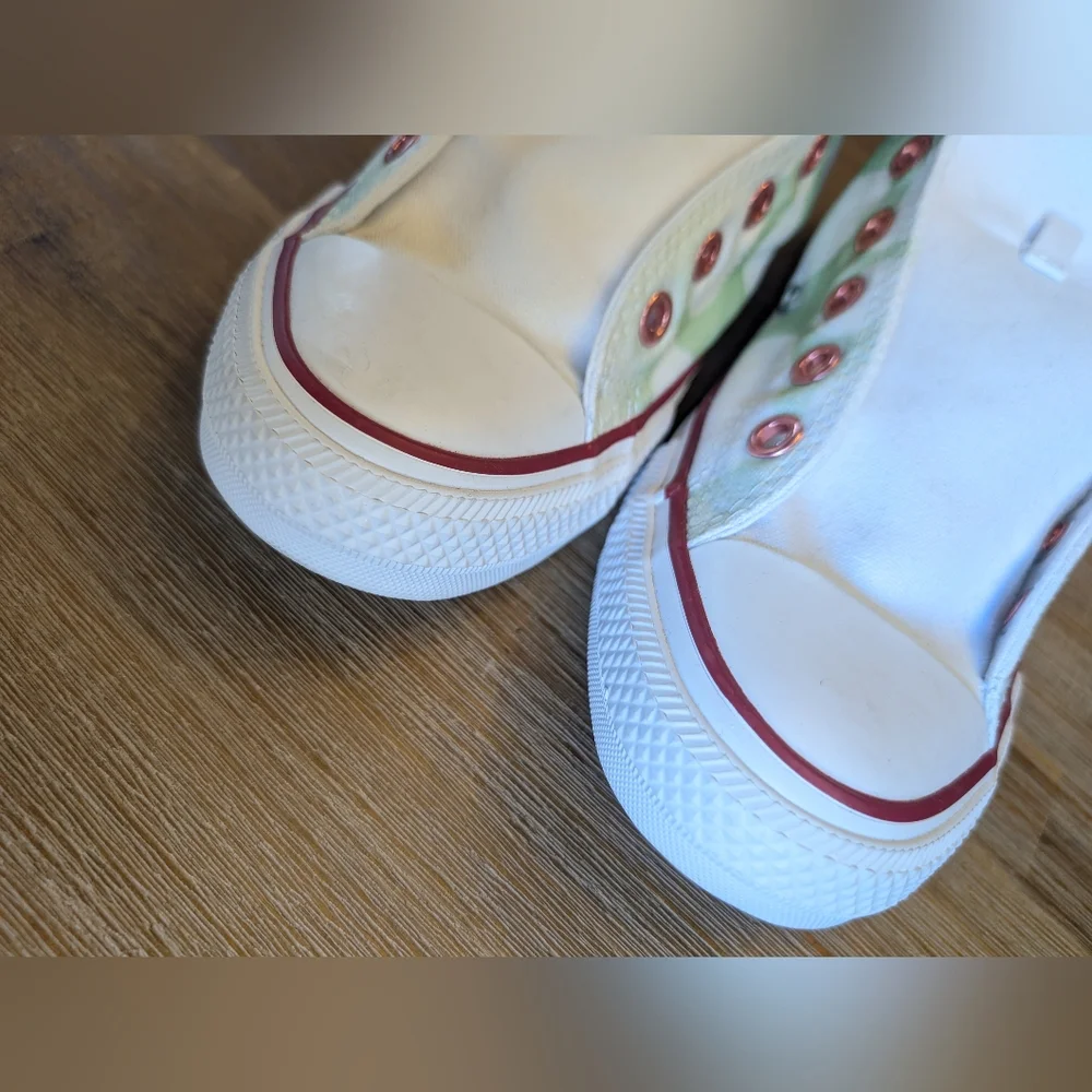 CONVERSE Chuck Taylor Hi Top Custom Strawberry Cow Patch size 10.5W 8.5M - Picture 7 of 11